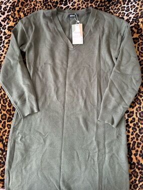 Olive Green V-Neck Maxi Sweater Dress